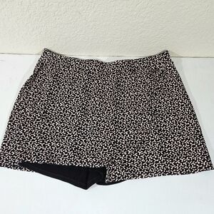 Jones New York Signature Geometric Pattern Golf Skort